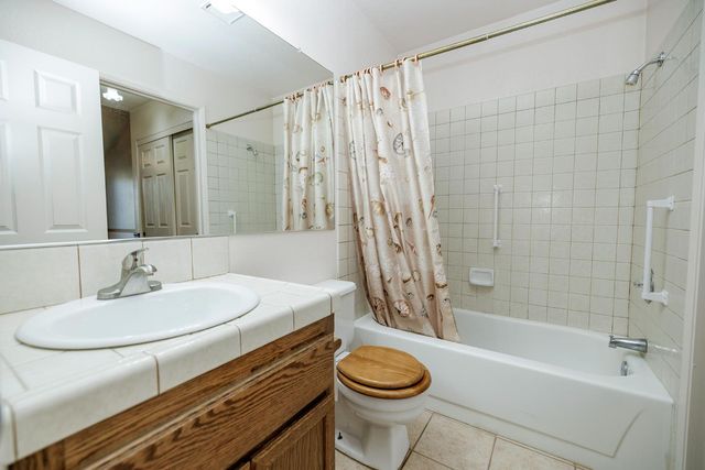 2516 Walnut Grove Way, Modesto, CA 95355