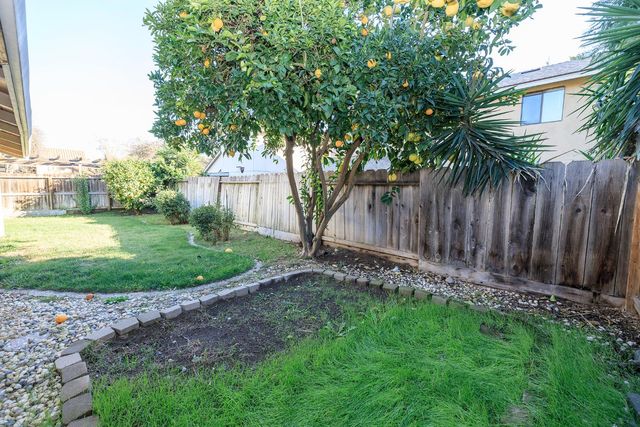 2516 Walnut Grove Way, Modesto, CA 95355