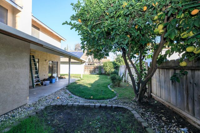 2516 Walnut Grove Way, Modesto, CA 95355