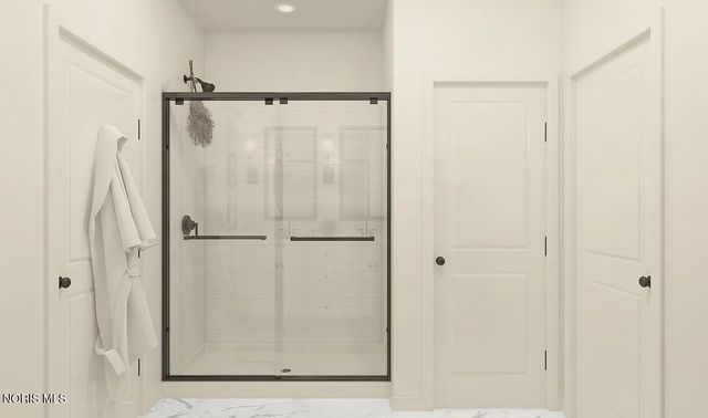 912 Darter Drive, Bowling Green, OH 43402