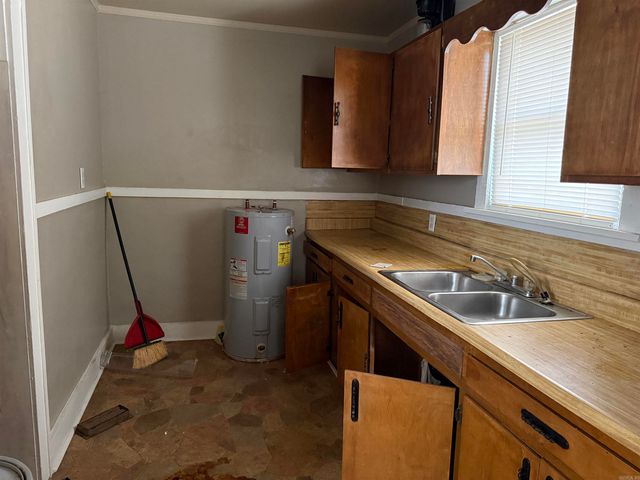 2217 S Cedar Street, Little Rock, AR 72204