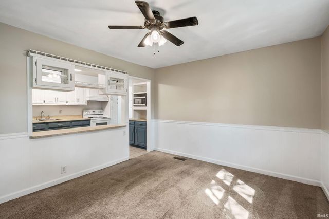 556 Broad Avenue, Nappanee, IN 46550