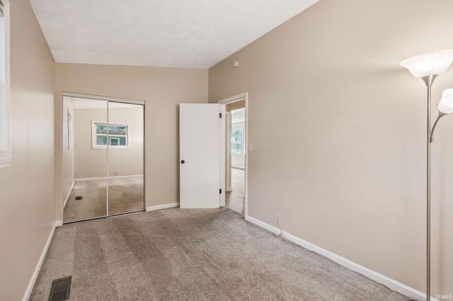 556 Broad Avenue, Nappanee, IN 46550