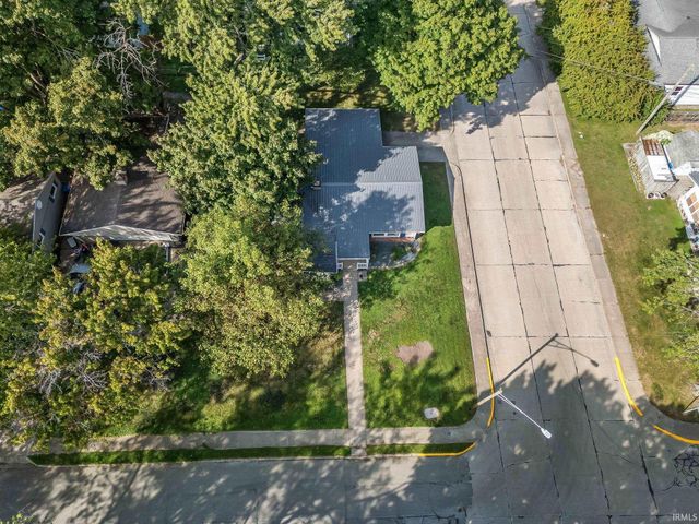 556 Broad Avenue, Nappanee, IN 46550