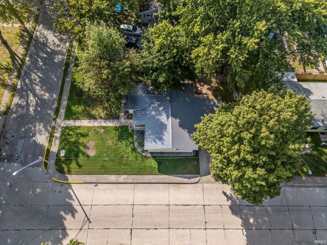 556 Broad Avenue, Nappanee, IN 46550