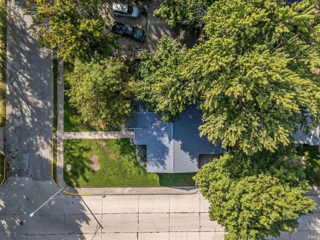 556 Broad Avenue, Nappanee, IN 46550