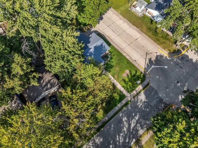 556 Broad Avenue, Nappanee, IN 46550