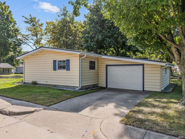 556 Broad Avenue, Nappanee, IN 46550