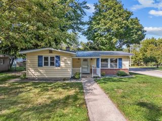 556 Broad Avenue, Nappanee, IN 46550