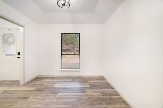 2815 Ballard Drive, Paris, TX 75460