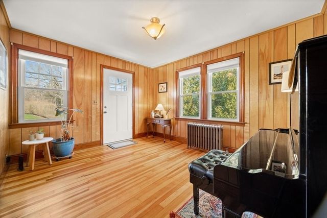 22 Ingell Street, Taunton, MA 02780