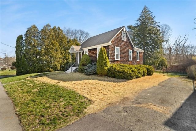 22 Ingell Street, Taunton, MA 02780