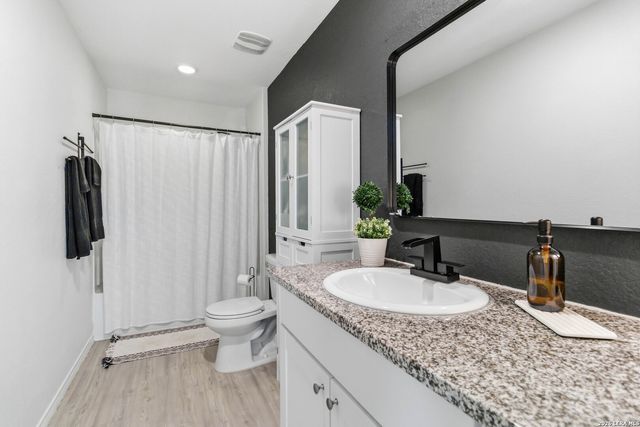 13912 Homestead Wy, San Antonio, TX 78252