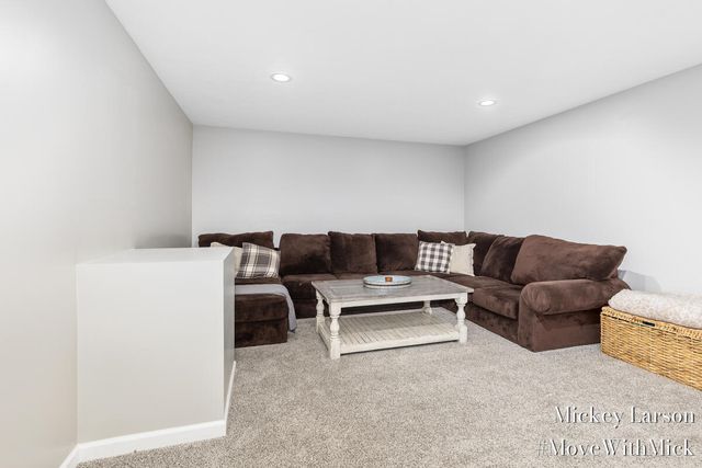 815 Strauss Court, Greenville, MI 48838