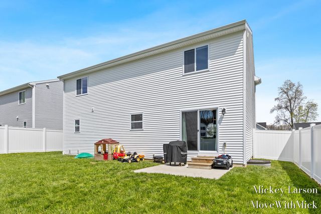 815 Strauss Court, Greenville, MI 48838
