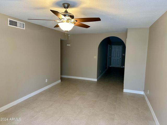 4009 W NAVAJO Drive, Phoenix, AZ 85051