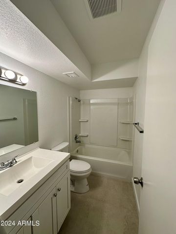 4009 W NAVAJO Drive, Phoenix, AZ 85051