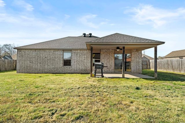 2426 Lancashire Lane, Cabot, AR 72023