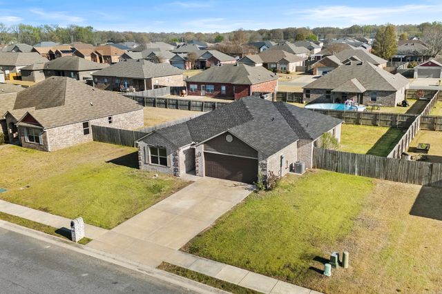 2426 Lancashire Lane, Cabot, AR 72023