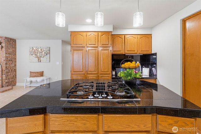 13910 72nd Avenue E, Puyallup, WA 98373