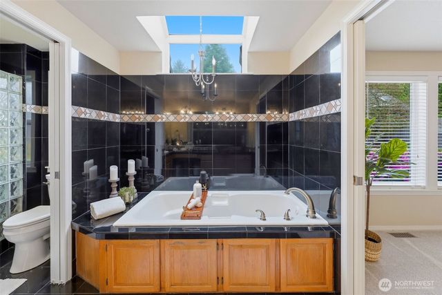 13910 72nd Avenue E, Puyallup, WA 98373