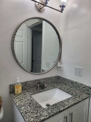 272 SW Crescent Avenue, Port St. Lucie, FL 34984