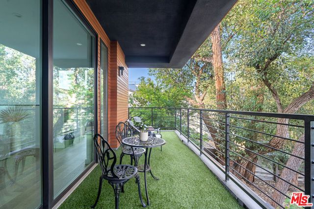 2267 Duane Street 3, Los Angeles, CA 90039