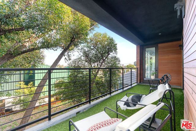 2267 Duane Street 3, Los Angeles, CA 90039