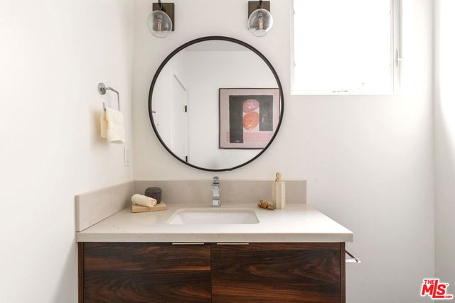 2267 Duane Street 3, Los Angeles, CA 90039