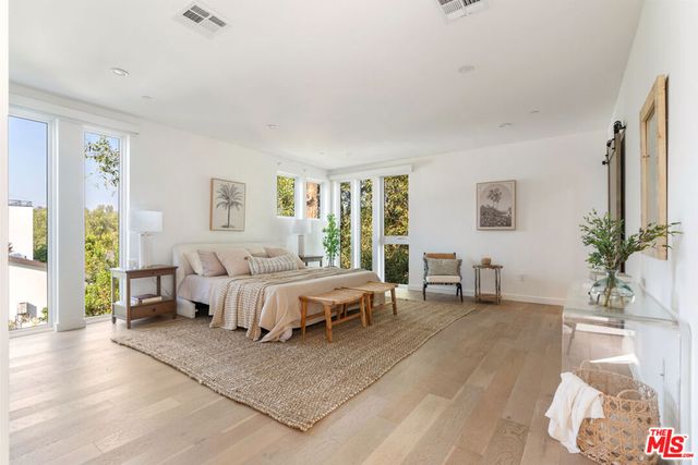2267 Duane Street 3, Los Angeles, CA 90039