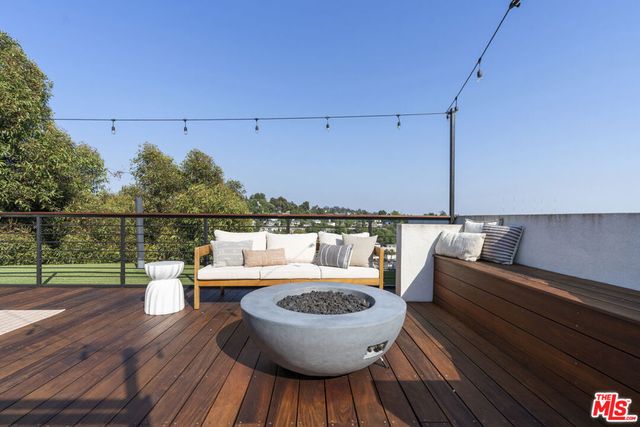 2267 Duane Street 3, Los Angeles, CA 90039