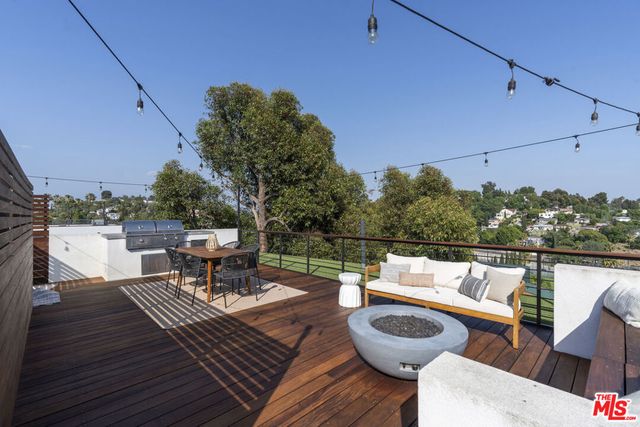 2267 Duane Street 3, Los Angeles, CA 90039