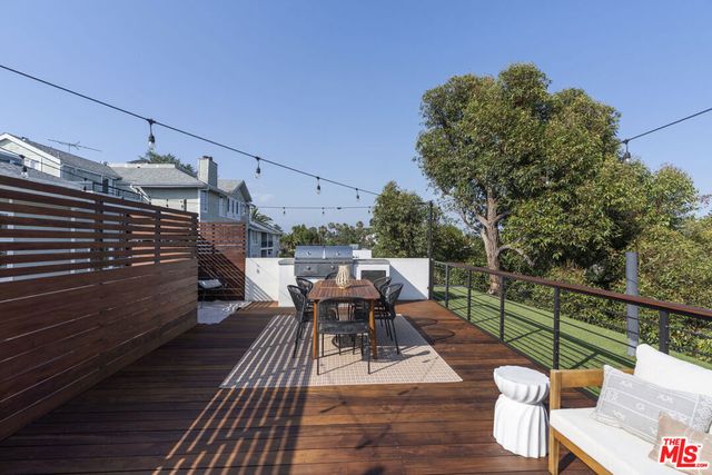 2267 Duane Street 3, Los Angeles, CA 90039