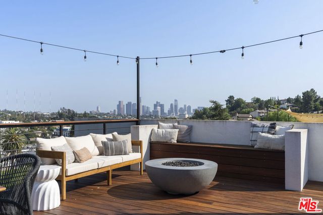 2267 Duane Street 3, Los Angeles, CA 90039