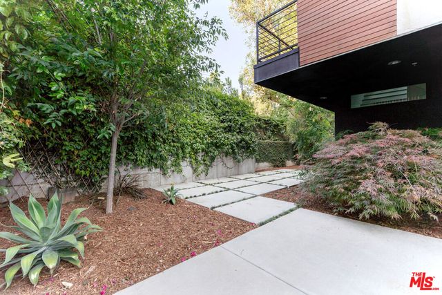2267 Duane Street 3, Los Angeles, CA 90039