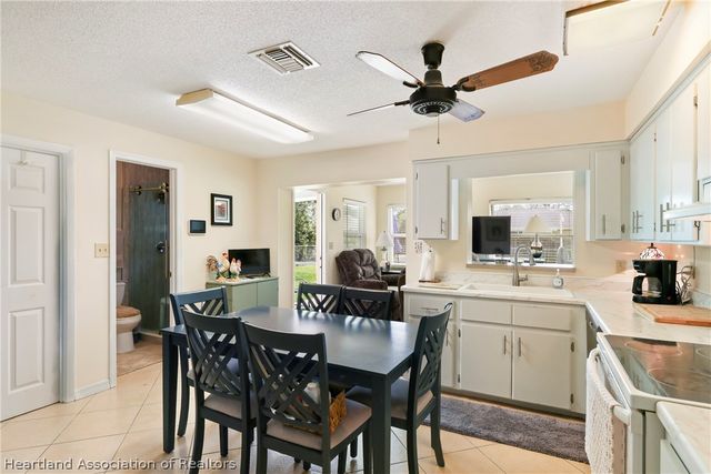 320 Vanguard Avenue NW, Lake Placid, FL 33852