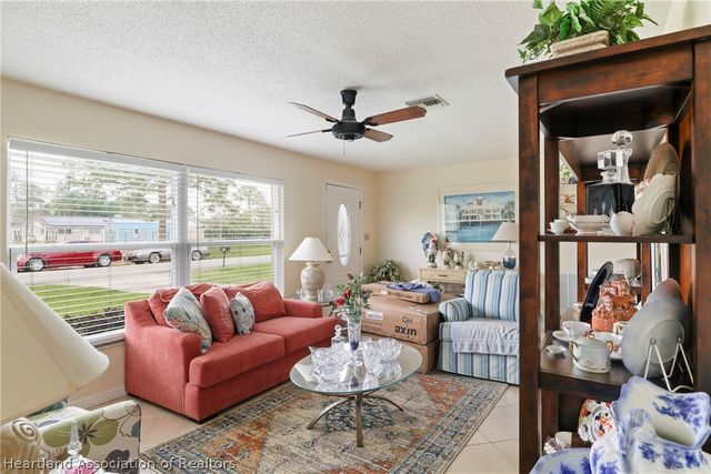 320 Vanguard Avenue NW, Lake Placid, FL 33852