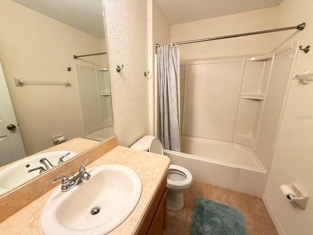 4921 NE 123RD LANE, Oxford, FL 34484