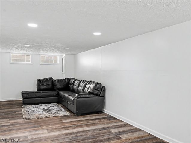 294 E 264th Street, Euclid, OH 44132