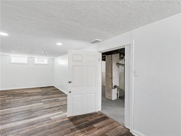 294 E 264th Street, Euclid, OH 44132