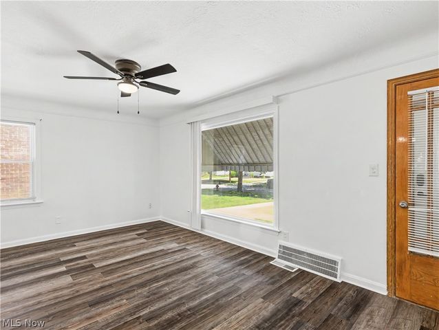 294 E 264th Street, Euclid, OH 44132