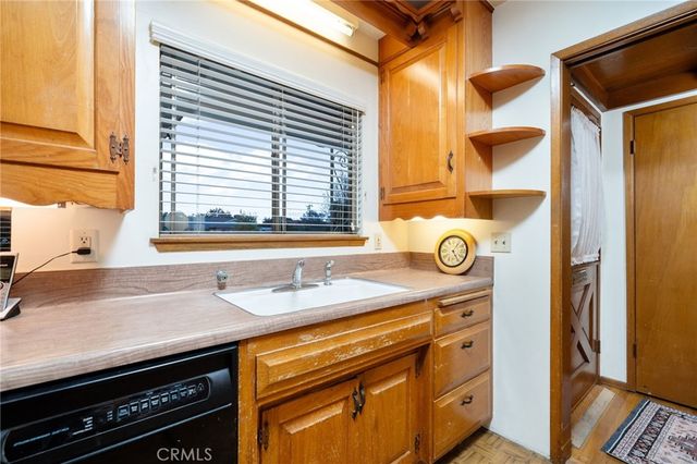 549 California, Claremont, CA 91711