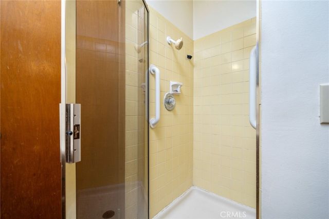 549 California, Claremont, CA 91711