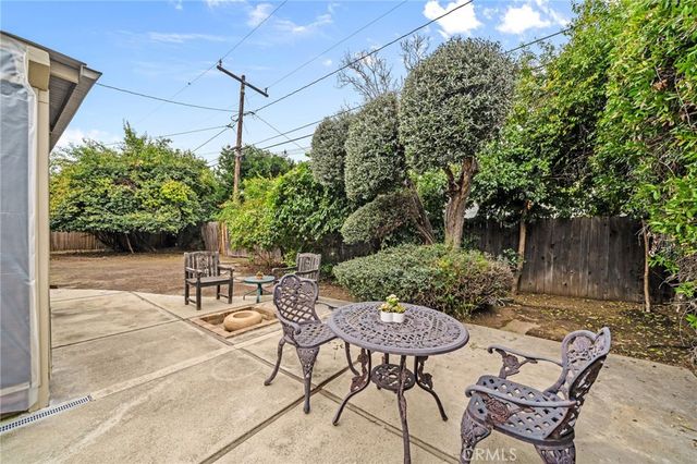 549 California, Claremont, CA 91711