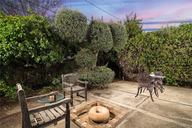 549 California, Claremont, CA 91711