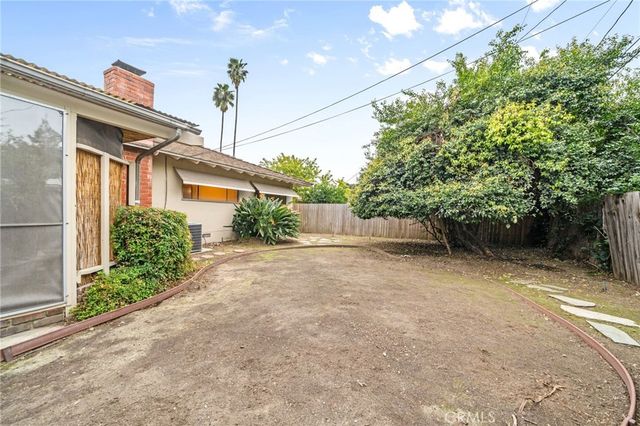 549 California, Claremont, CA 91711