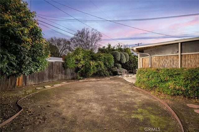 549 California, Claremont, CA 91711