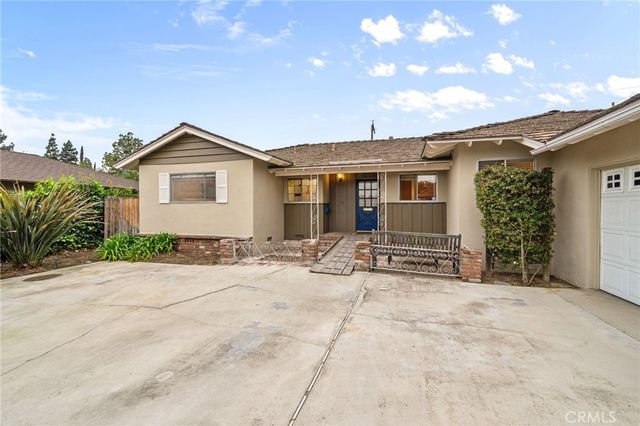 549 California, Claremont, CA 91711