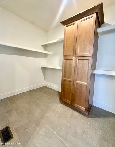 50574 Mistwood Drive, Macomb Twp, MI 48042