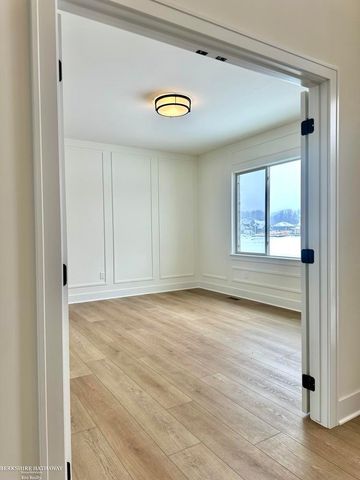 50574 Mistwood Drive, Macomb Twp, MI 48042